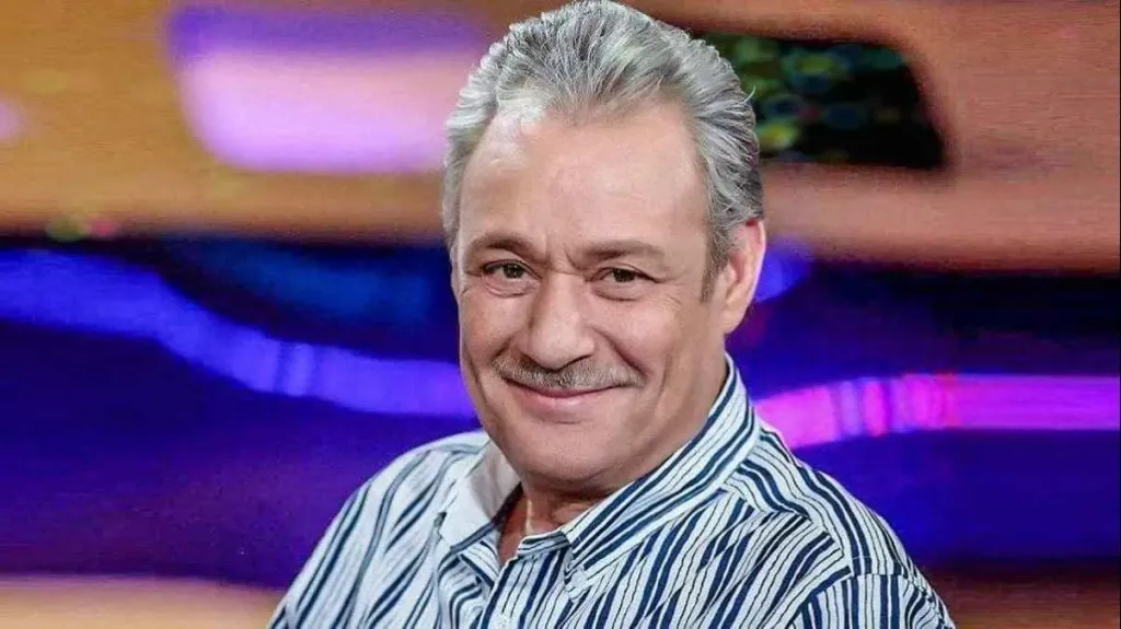 فى ذكراه السادسة.. فاروق الفيشاوي واجه المرض بابتسامة وشجاعة