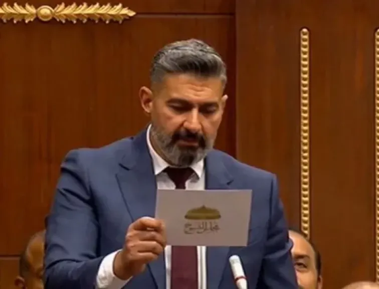 ياسر جلال: من ساعة ما دخلت مجلس الشيوخ وأنا رجعت المدرسة تاني.. وعمَال أذاكر في الدستور واللائحة