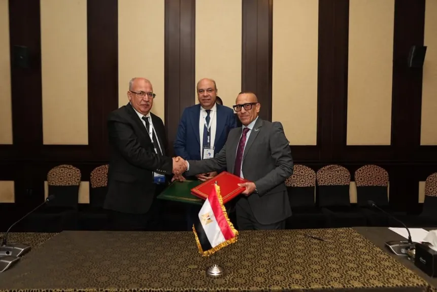 وزير الطيران المدني يشهد توقيع مذكرة تفاهم بين سلطة الطيران المدني والمنظمة العربية للطيران المدني