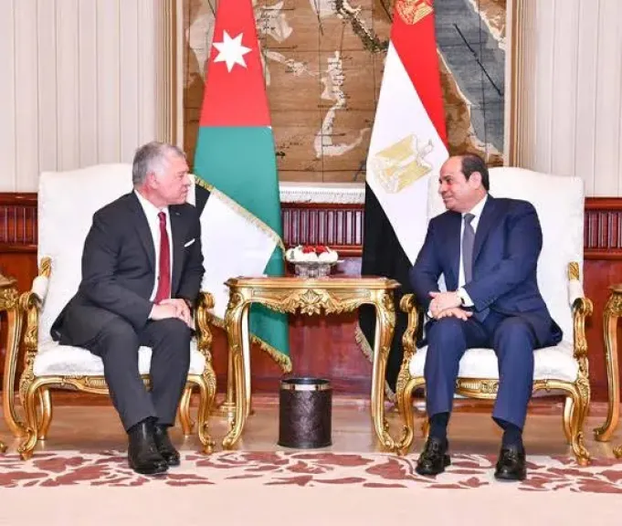 السيسي يؤكد رفض مصر القاطع وإدانتها للاعتداءات الإيرانية الآثمة التي استهدفت الأردن