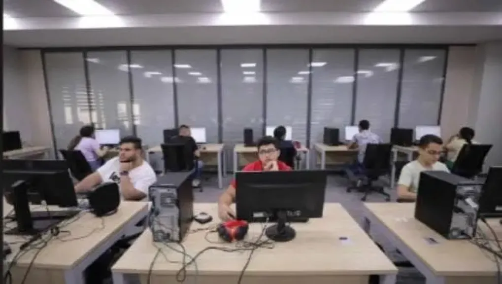 هبوط حاد بالتنسيق.. كليات تقبل طلاب الشعبة العلمية بمجاميع 60 %