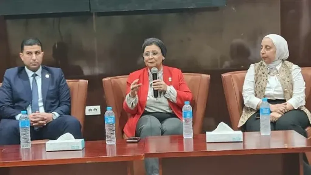 نائب وزير الصحة تتابع جهود الرعاية الصحية في الارتقاء بخدمات صحة الأم والطفل