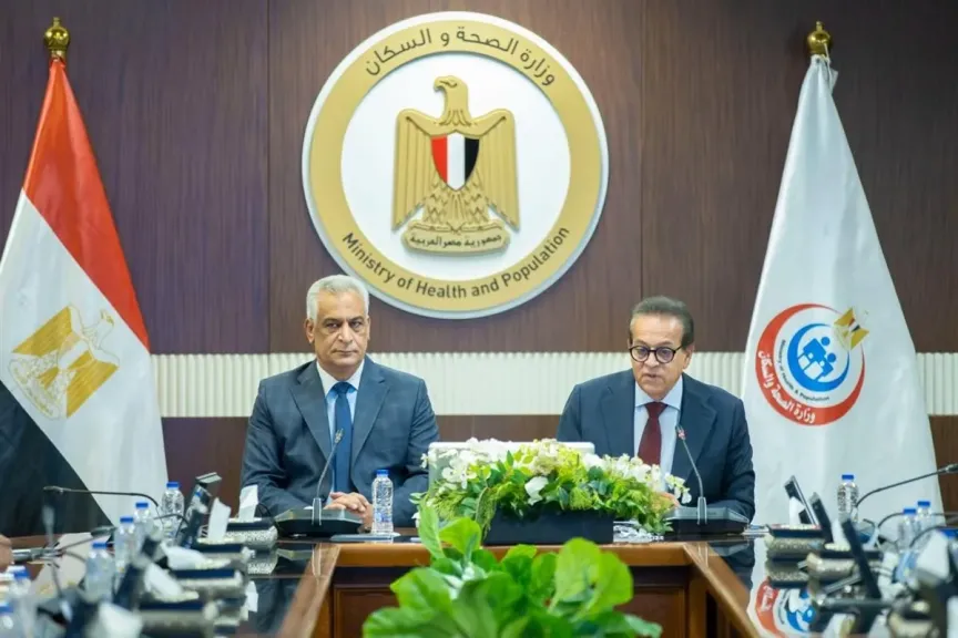 وزيرا الصحة والانتاج الحربي يبحثان مستجدات عدد من المشروعات القومية المشتركة وجوانبها التمويلية