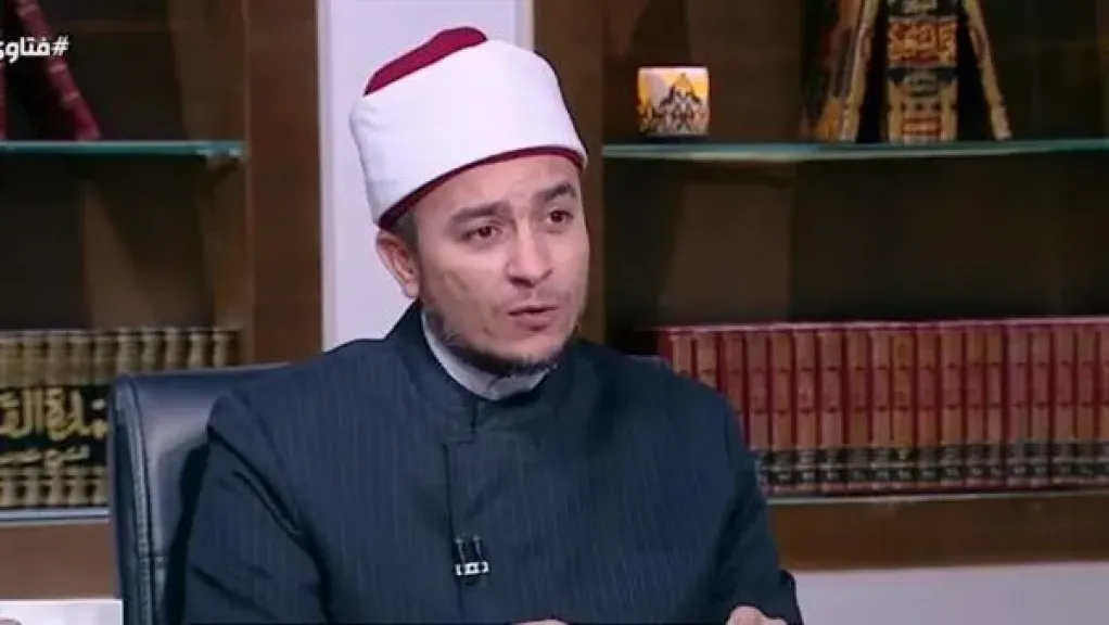 هل دعاء المظلوم على الظالم يرجع عليه؟.. أمين الفتوى يجيب