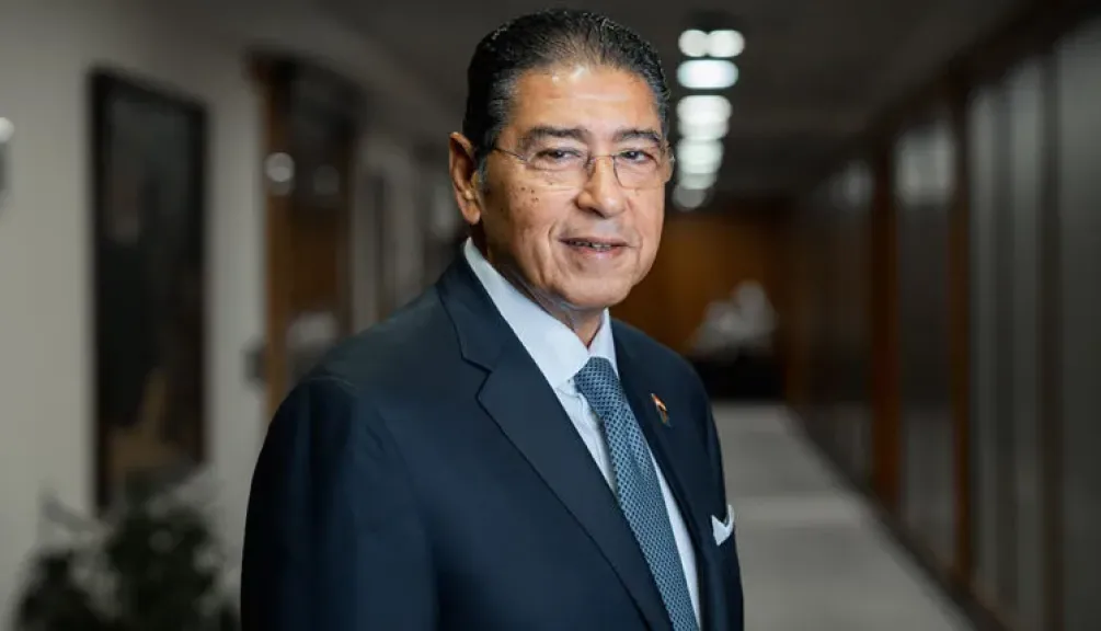 هشام عز العرب ضمن قائمة أقوى 100 رئيس تنفيذي في الشرق الأوسط لعام 2026