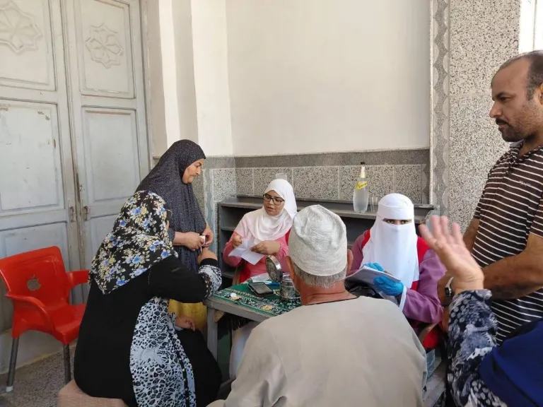 31 ألف خدمة مجانية في انطلاقة حملة «100 يوم صحة» بكفر الشيخ