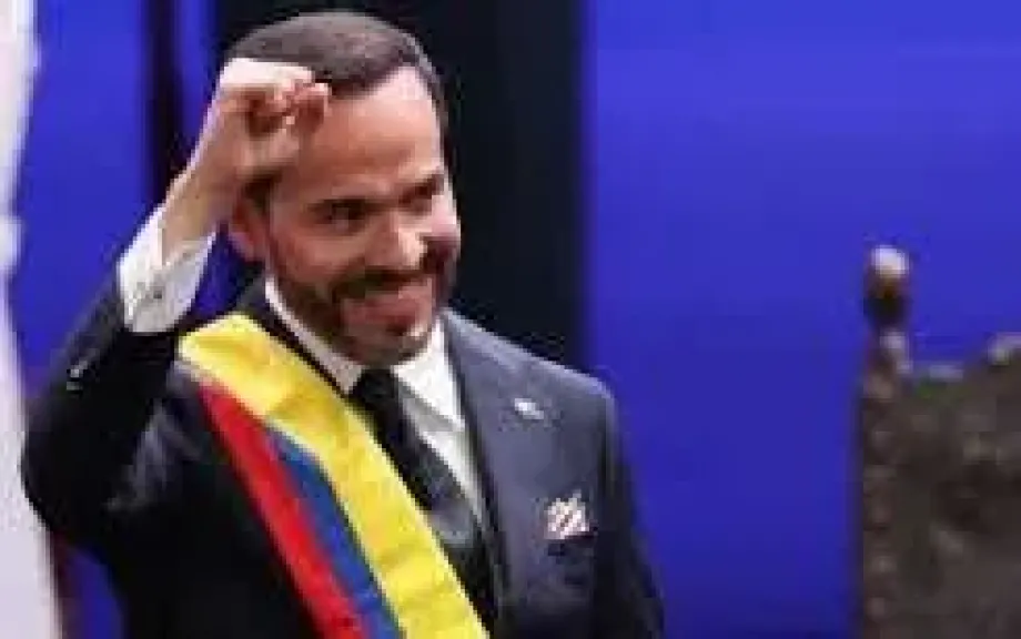 أميركا تتعهد بتقديم مساعدات للرئيس الكولومبي الجديد بمليار دولار