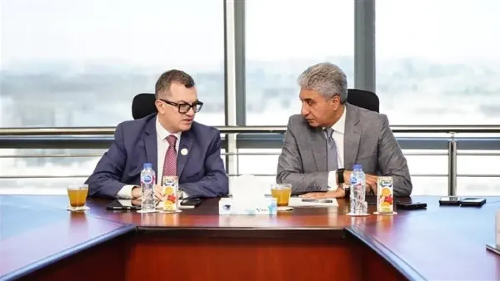 وزيرا السياحة والتخطيط يناقشان إبراز وتحديد إسهامات السياحة في الاقتصاد بصورة دقيقة