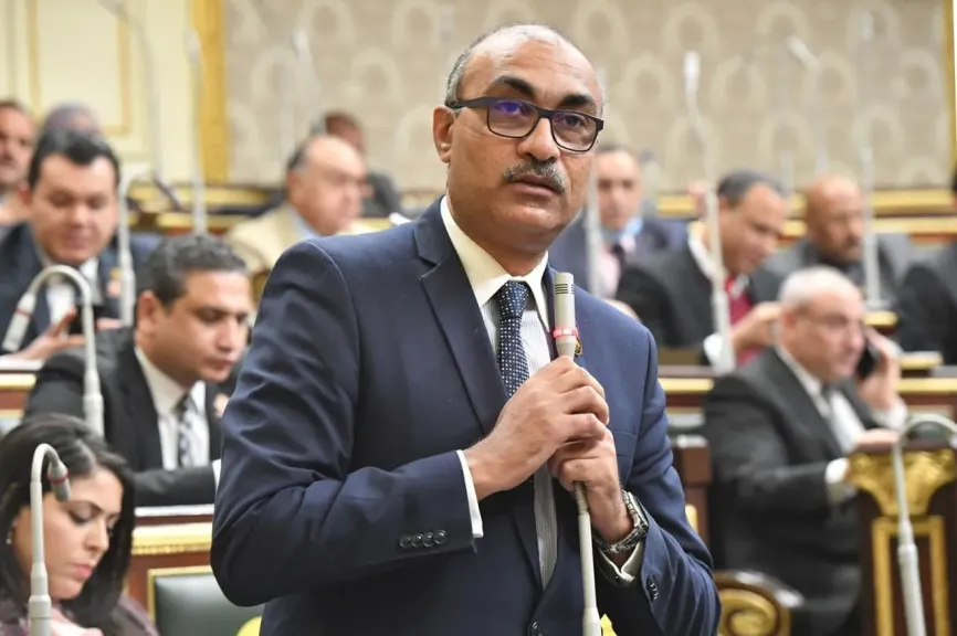 النائب إيهاب منصور: أعرف والد أسرة التجمع منذ 30 عاما.. والمتهم استغل طيبته لاستدراجه