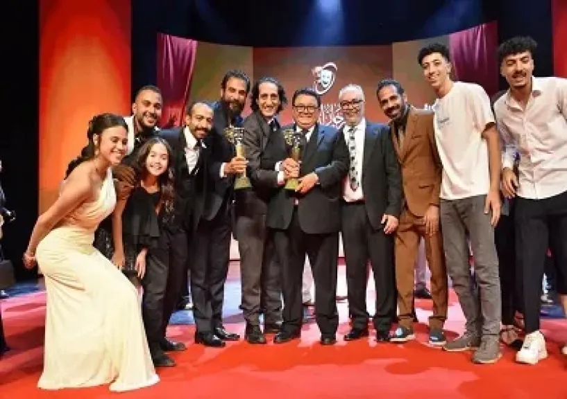 إيهاب فهمي يهنئ فرق وفناني البيت الفني للمسرح الفائزين بجوائز المهرجان القومي للمسرح