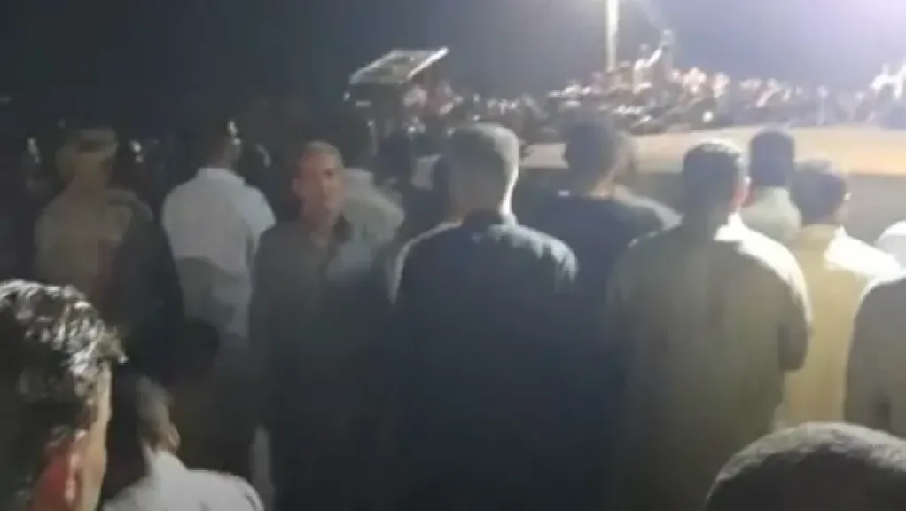 تشييع جثامين 3 أشخاص بينهم شقيقان بعد مصرعهم داخل بيارة صرف صحي في الشرقية
