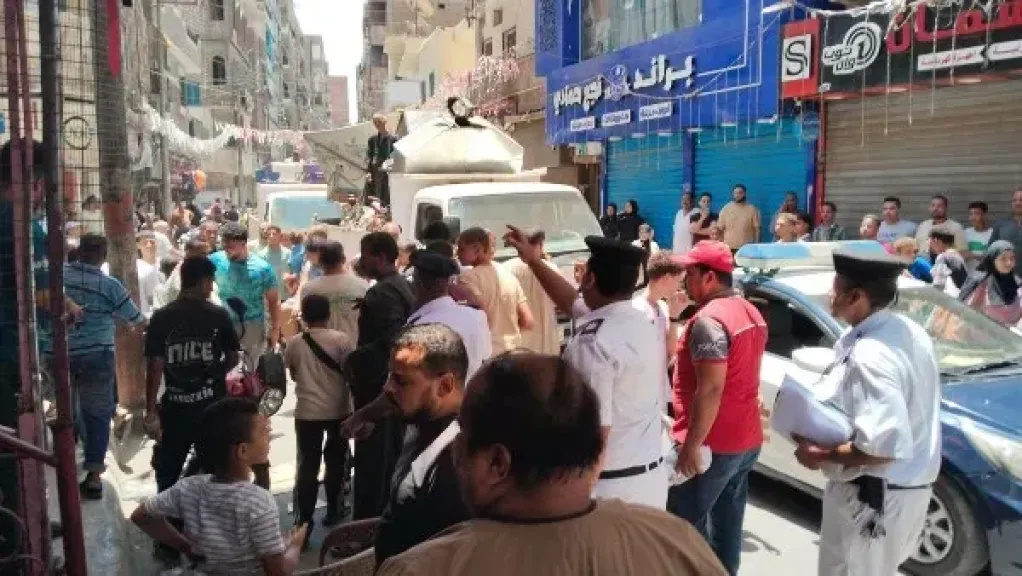 حملات مكبرة تضبط 30 محضرًا وإشغالًا بفرشوط شمال قنا