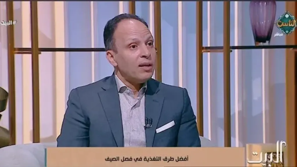 استشاري: البلوجرز أربكوا تخصصات التغذية والتجميل والشريعة.. وتقسيم الأطعمة لممنوع ومسموح جريمة