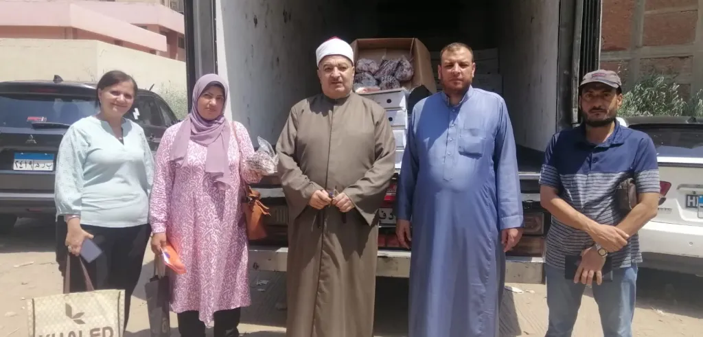 توزيع دفعات جديدة من لحوم صكوك الأضاحي على الأسر الأولى بالرعاية بـ6 محافظات