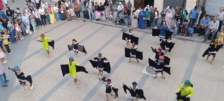 «شارع الفن» يقدم عروضًا موسيقية وفنية متنوعة بشارع الحضارات في الإسكندرية