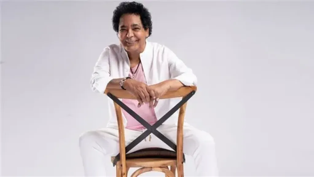 محمد منير يعود للأجواء النوبية بأغنية ”يسألوا عنك” الأربعاء المقبل