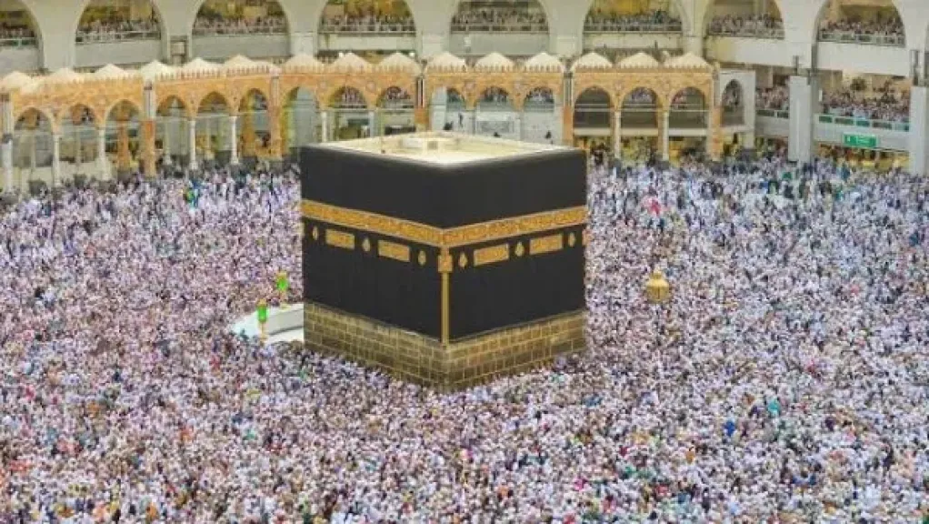 نقابة الصحفيين تعلن فتح باب التقدم للحج.. 30 ألف جنيه جدية حجز