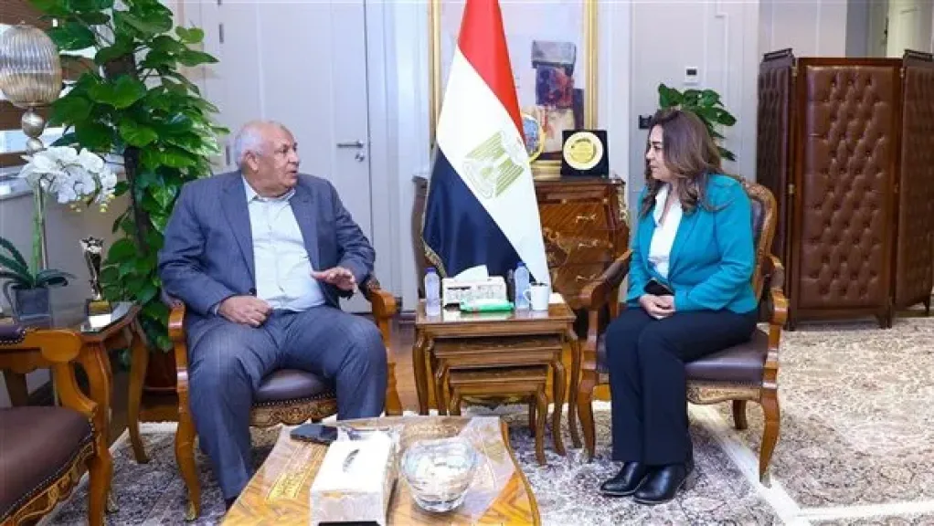 منال عوض تؤكد أهمية تسريع المشروعات وتعظيم الاستفادة من السياحة والاستثمار