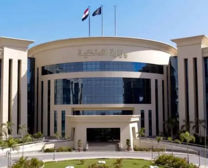 وزير الداخلية يسمح لـ42 مواطنًا مصريًا بالتجنس بجنسيات أجنبية