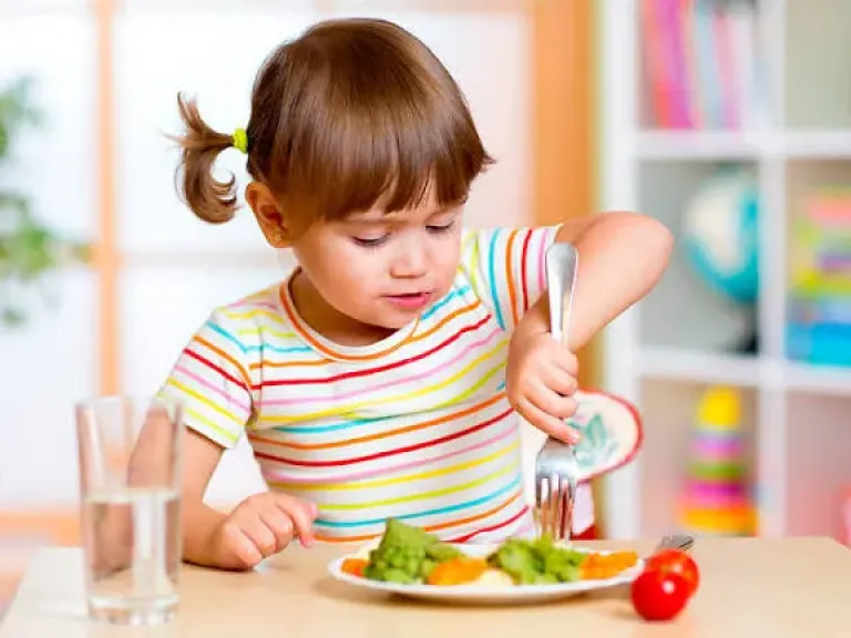أكلات صحية للأطفال.. 6 طرق لجعل الطبق المغذي أكثر جاذبية