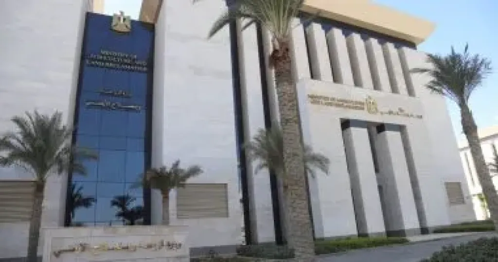 الزراعة: ضبط 230 عبوة مبيدات مغشوشة بالجيزة وكفر الشيخ وإحالة الوقائع للنيابة العامة