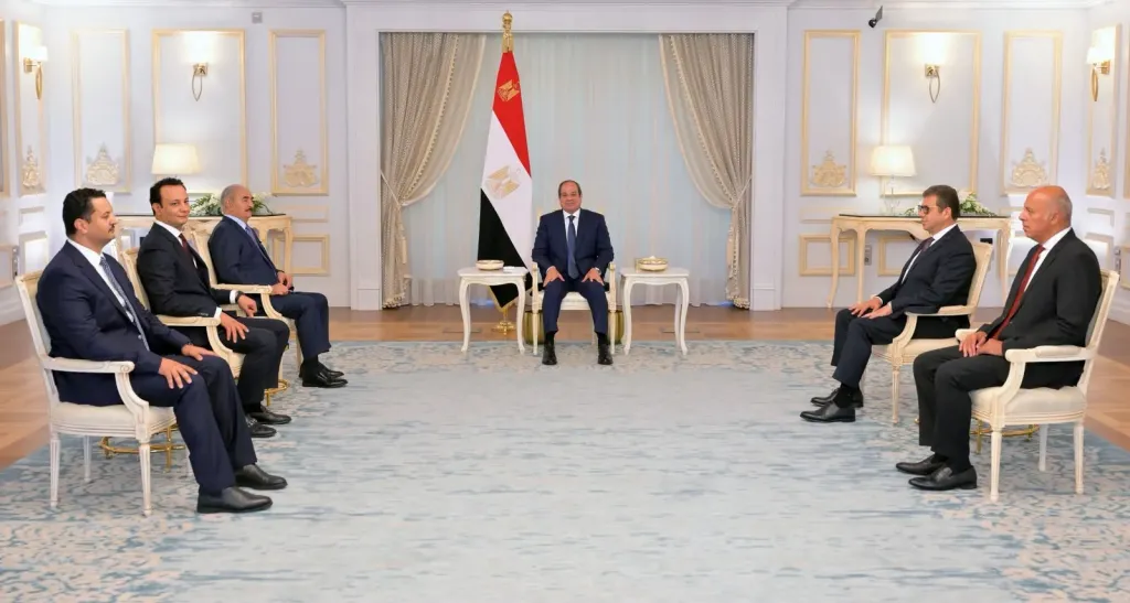 خلال لقائه المشير خليفة حفتر.. الرئيس السيسي يشدد على دعم مصر الثابت لأمن واستقرار ليبيا