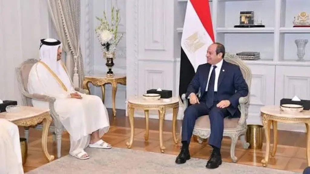 السيسي يجدد موقف مصر الداعم والمساند لأمن دولة قطر الشقيقة وسائر الدول العربية