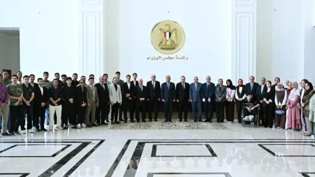 ”أنتم المستقبل”.. تفاصيل حوار رئيس الوزراء مع أوائل الثانوية العامة وتوجيهات رعاية الموهوبين