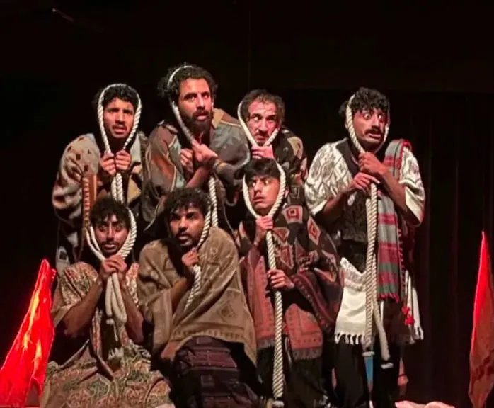 الناعشون.. عرض مسرحي سعودي يقلب معادلة الموت والحياة في مهرجان القاهرة التجريبي