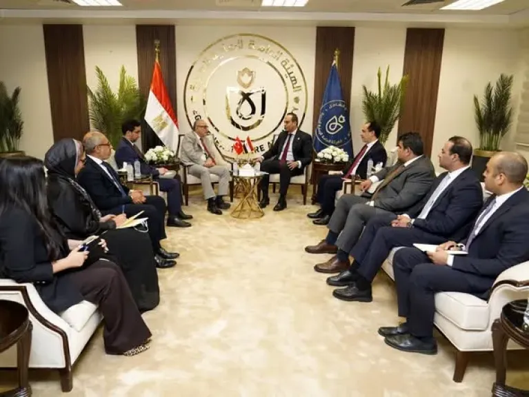 الرعاية الصحية تبحث مع السفير التركي تفعيل شراكات التدريب والاستثمار والسياحة العلاجية
