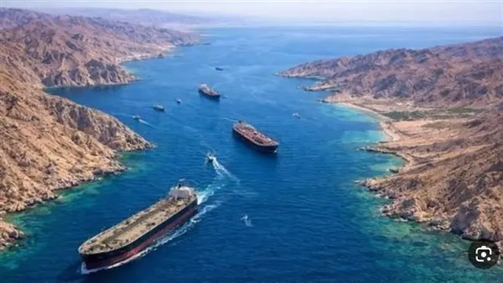 مسؤول سابق بالناتو: تصريحات واشنطن بشأن تأمين النفط بمضيق هرمز تعكس تعقيدات المشهد مع إيران
