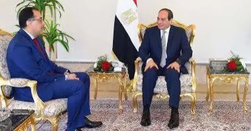 رئيس الوزراء يهنئ السيسي بمناسبة ذكرى المولد النبوي الشريف