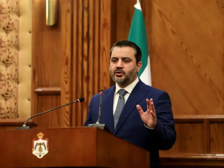 أكسيوس: وزير الخارجية السوري ورئيس الموساد عقدا اجتماعا اليوم لتهدئة التوترات