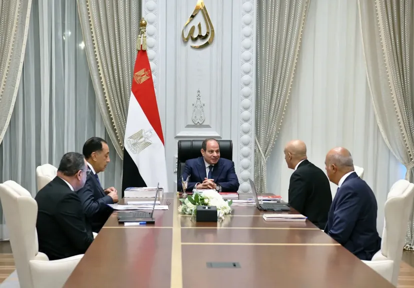 الرئيس يوجه بقصر الامتحانات على محتوى الكتب المدرسية.. ويوجه بالاهتمام بـ”العربي والدين والتاريخ”
