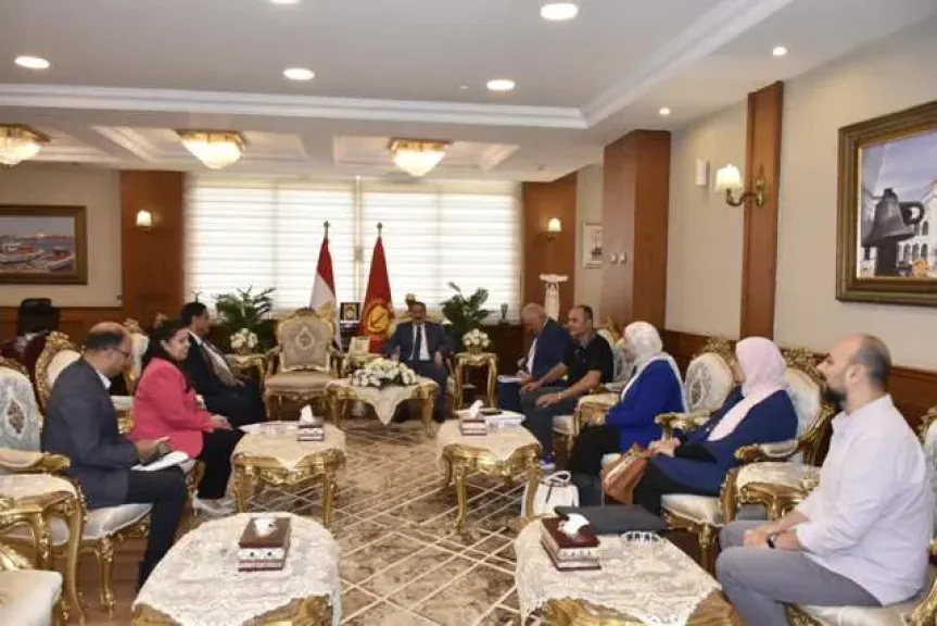 محافظ بورسعيد يستعرض المخطط الاستراتيجي لبورفؤاد حتى 2050