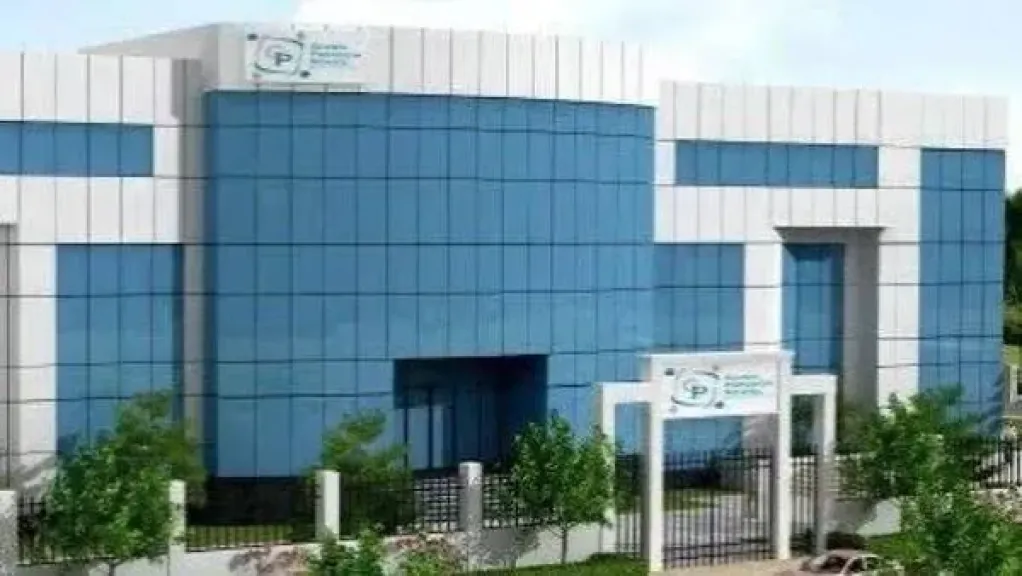 أزمة مدرسة جلوبال.. والدة طالب: قروض بعض أولياء الأمور تخطت مليون جنيه
