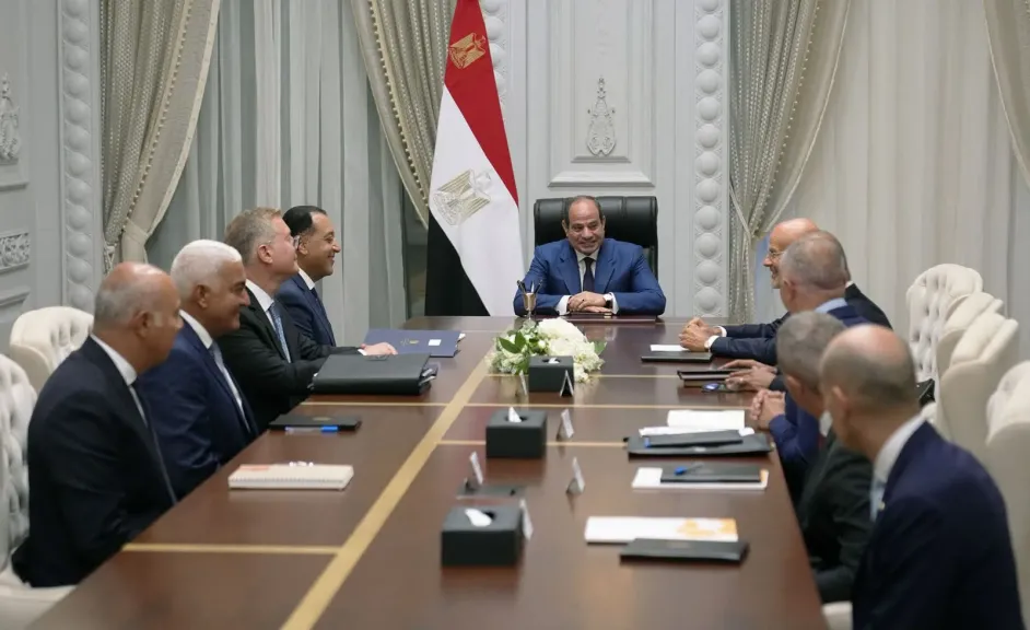 السيسي يتابع خطط زيادة إنتاج الزيت والغاز وتعزيز أمن الطاقة
