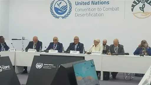 بحوث الصحراء يبحث تعزيز التعاون الدولي لمواجهة التصحر خلال «COP17»