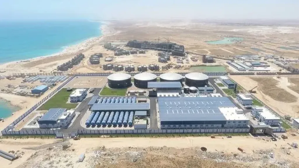 القابضة لمياه الشرب: نفذنا 129 محطة تحلية بطاقة 1.4 مليون متر مكعب ونستهدف 10 ملايين بحلول 2050
