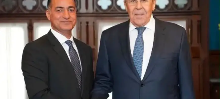 السفير المصري في موسكو يلتقي وزير الخارجية الروسي سيرجي لافروف