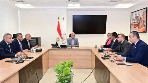 وزير الري يناقش مطالب المواطنين مع أعضاء مجلس النواب