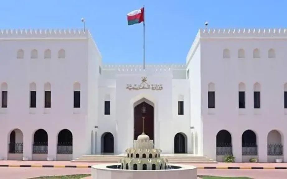 سلطنة عُمان تعرب عن تضامنها مع الجزائر ونيبال إثر الكوارث الطبيعية الأخيرة