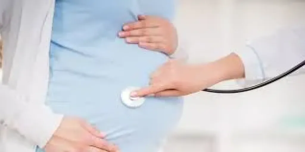 كيف تحمي الأم نفسها أثناء الحمل؟.. نصائح لتجنب المضاعفات