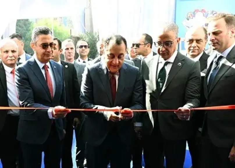 رئيس الوزراء يفتتح معرض أهلا مدارس بالجيزة