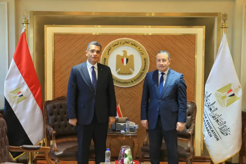 وزير التعليم العالي: حريصون على دعم أبناء محافظة البحر الأحمر خاصة المناطق الأكثر احتياجا