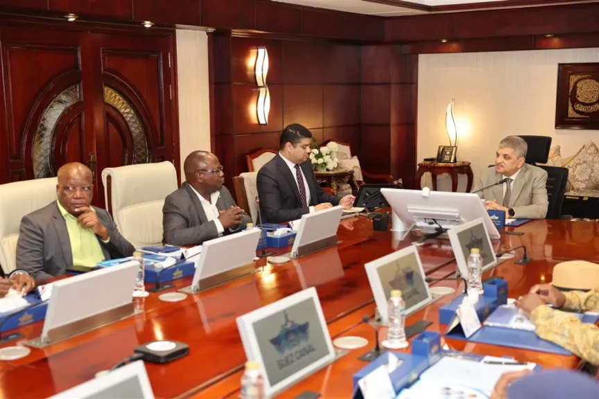 رئيس قناة السويس يبحث مع سفراء «SADC» فرص التعاون التنموي