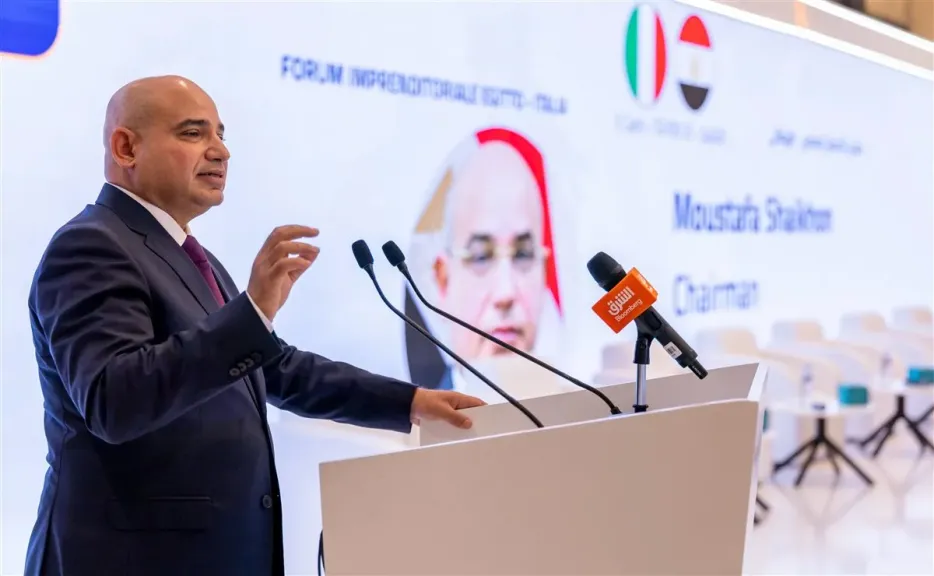 رئيس اقتصادية القناة يستعرض فرص الاستثمار مع الشركات الإيطالية