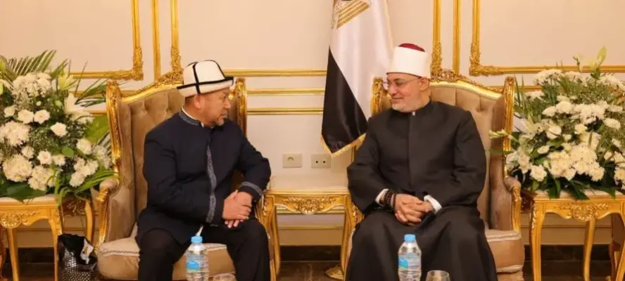 مفتي الجمهورية ورئيس الإدارة الدينية لمسلمي قيرغيزستان يبحثان تأهيل الكوادر الدينية
