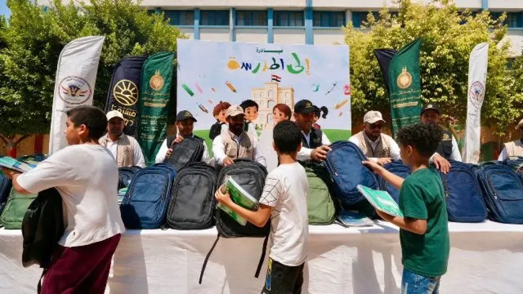 بيت الزكاة والداخلية ومستقبل مصر يطلقون المرحلة الثالثة من مبادرة ” إلى المدرسة”