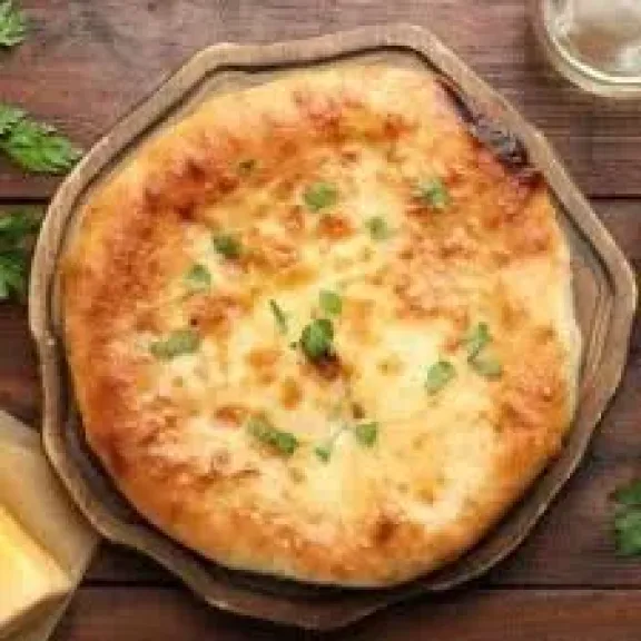 فطائر المقلاة السريعة بصوص الطماطم